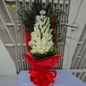 Bó hoa hồng trắng