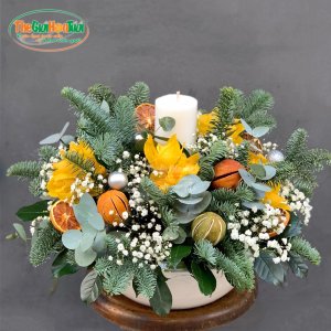 Hoa Giáng sinh để bàn tiệc