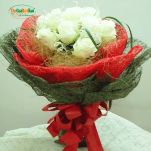 Bó hoa hồng trắng